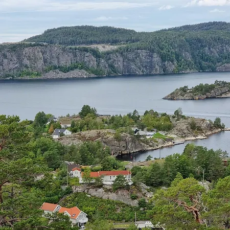 Beautiful With Sea View In Isles *
