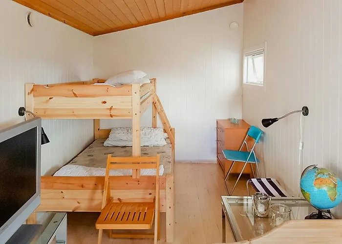 Feriehus Beautiful With Sea View In Isles *