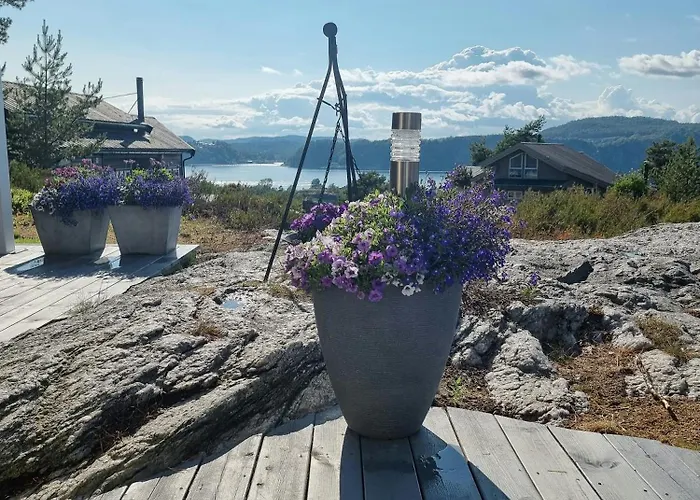 Beautiful With Sea View In Isles