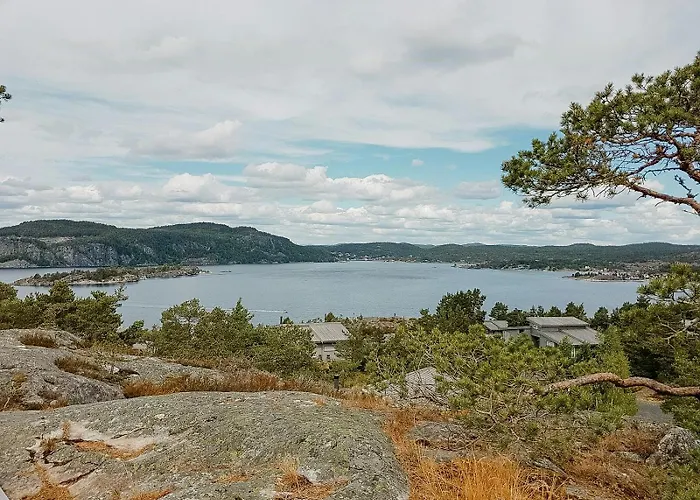 Feriehus Beautiful With Sea View In Isles Kragerø